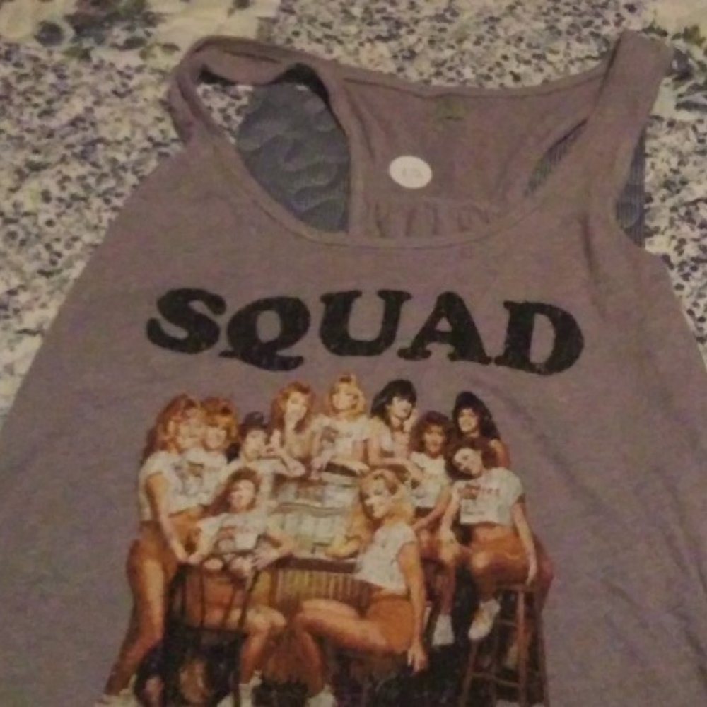 Hooters tank